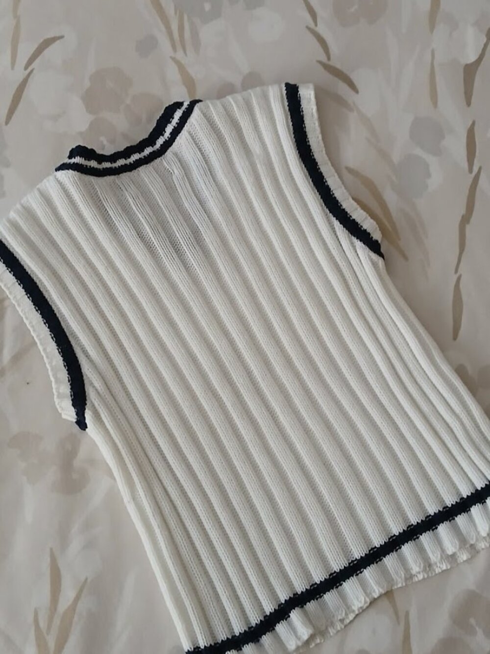 Baby Graziella Cotton Vest - Made in Italy - kids size 20 (euro) - Picture 3 of 4